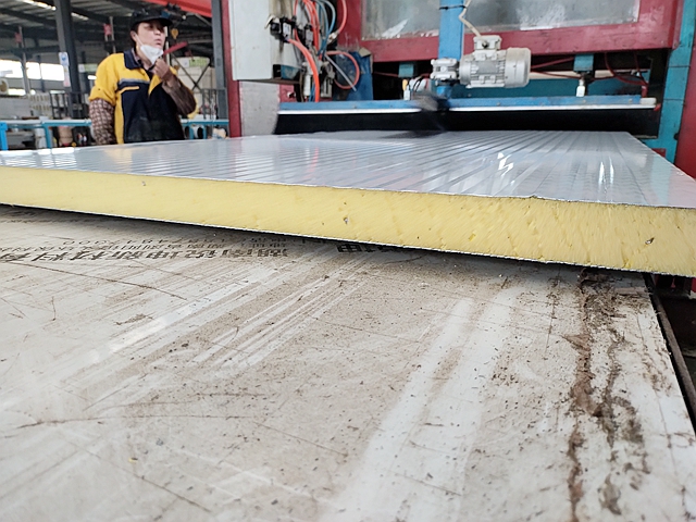 聚氨酯净化板多少钱一平？