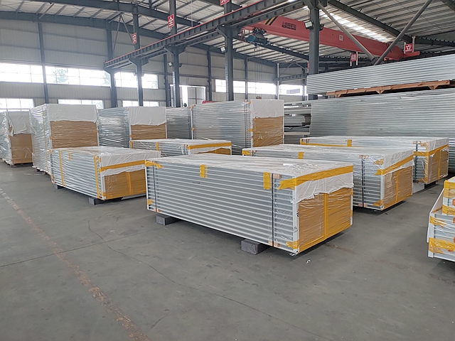 净化板的保温 防火 隔音等效果时如何实现的？