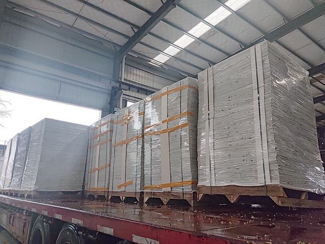 铝蜂窝净化板的用途和优势有哪些？