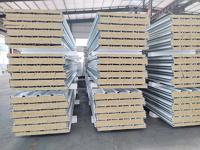 彩钢瓦岩棉板价格多少钱一平方?