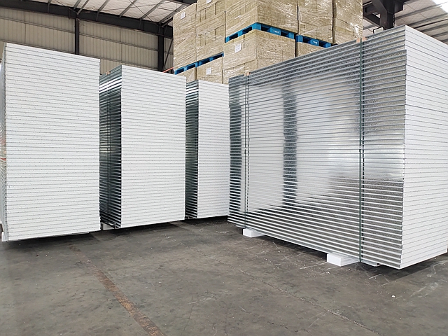 彩钢板源头生产厂家在价格上有什么优势？